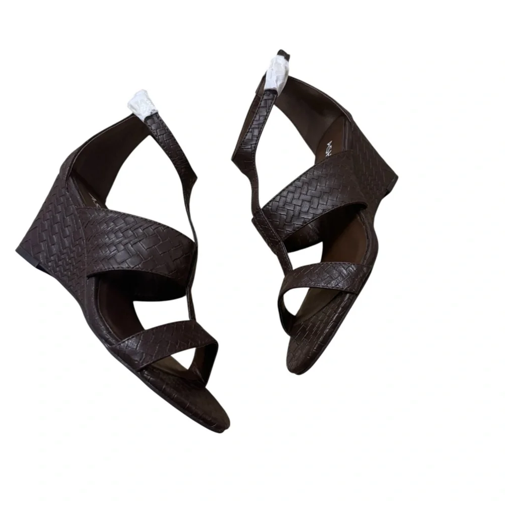 Ashro | Sandee Wedge Brown New With Tags NWT